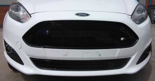 Zunsport Ford Fiesta Zetec S MK7 Front Grille Set Upper and lower BLACK VERSION