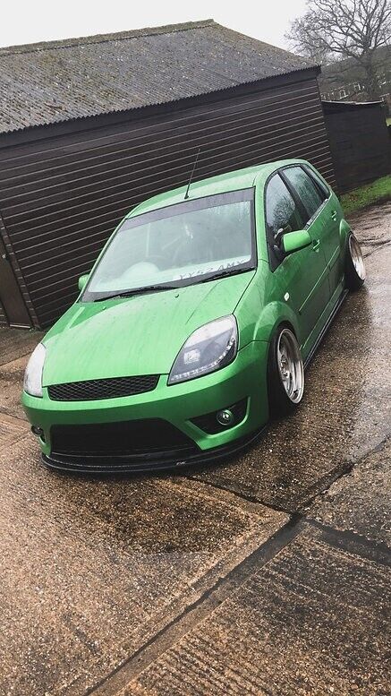TRC Front Splitter for Ford Fiesta MK6 ST150 / Zetec S