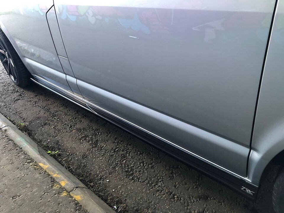 TRC Volkswagen Transporter T6 Skirt Splitters