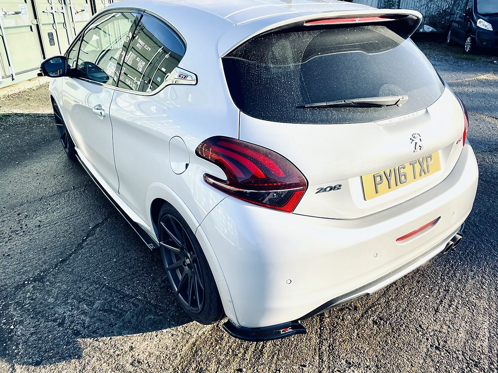 TRC Peugeot 208 GTI Rear Spats