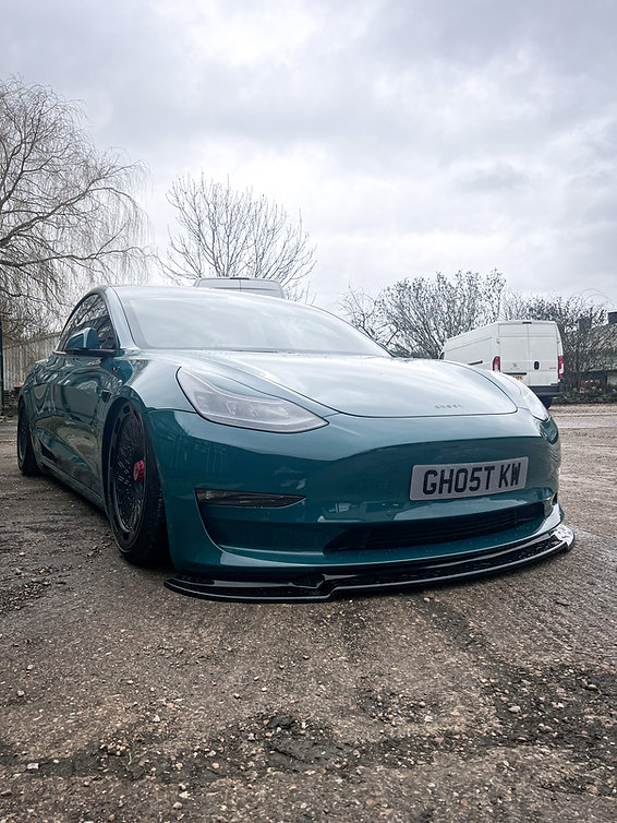 TRC Dark Ghost - Tesla Model 3 Full Bodykit