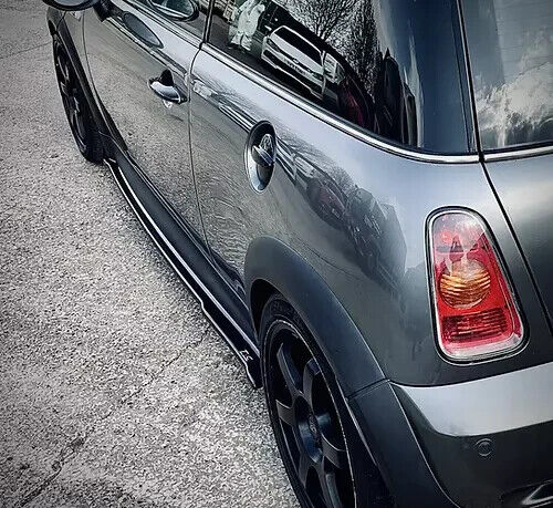 TRC MINI Cooper S R53 Front Splitter + side Skirts