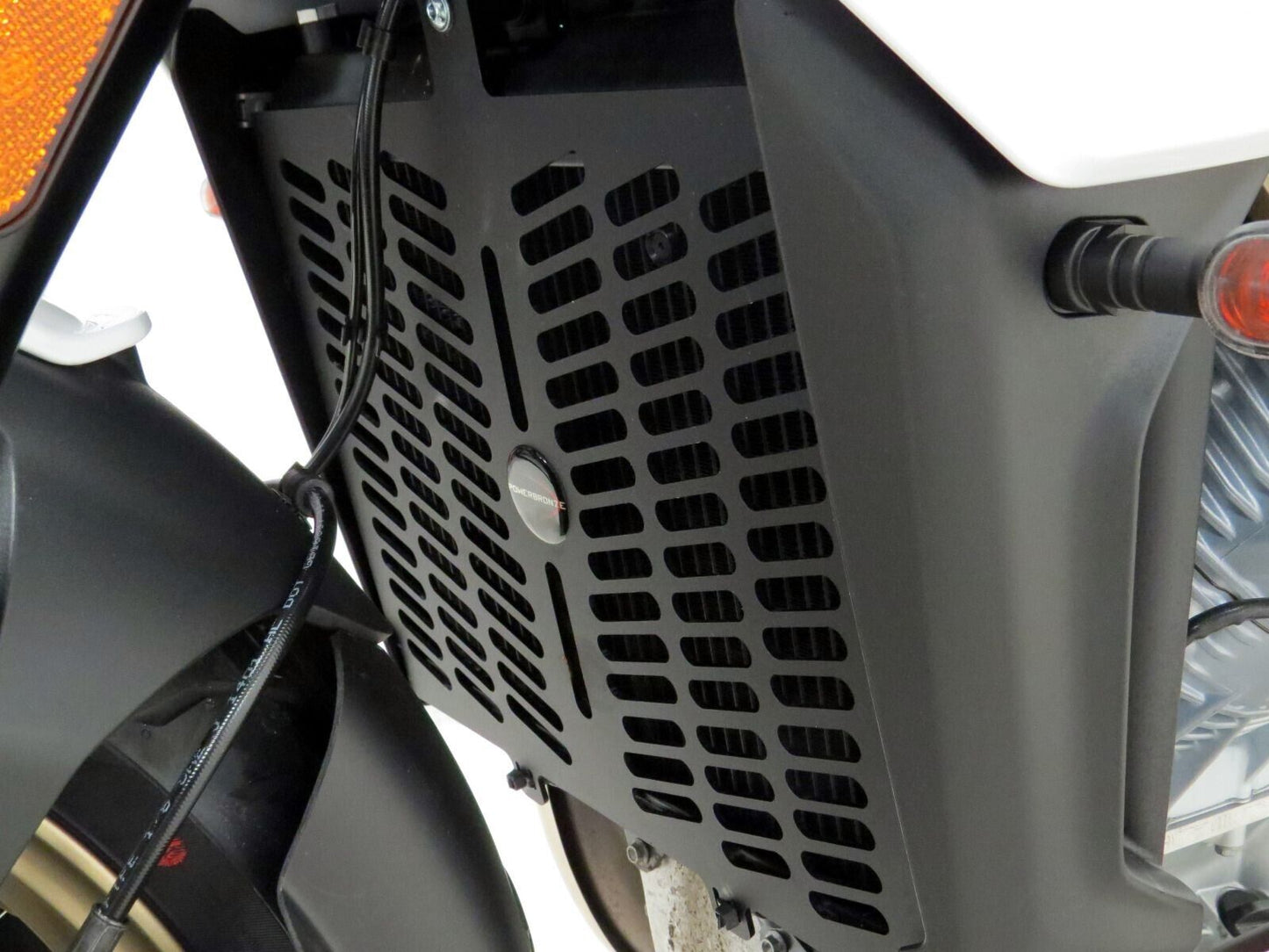 COOLER Grill protector Plastic MOTO GUZZI V100 MANDELLO, 2022 - 2023