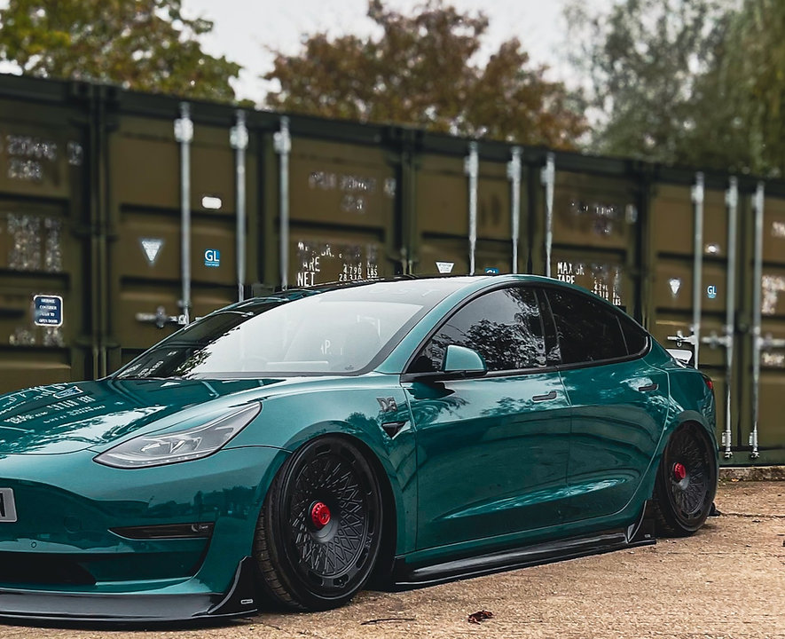 TRC Dark Ghost - Tesla Model 3 Full Bodykit