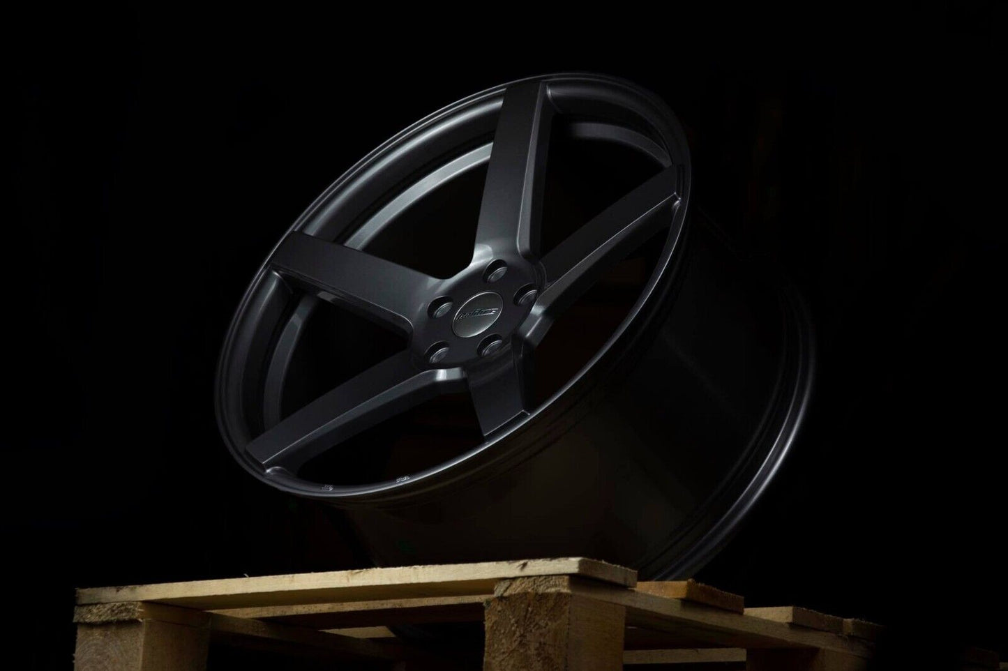 Calibre CC-Q 20" Alloy Wheels in Gun Metal for BMW G-Series
