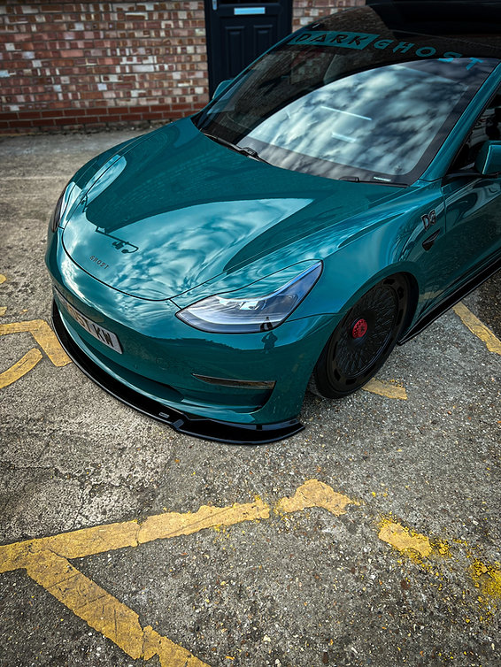 TRC Dark Ghost - Tesla Model 3 Full Bodykit