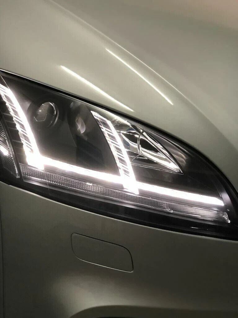 Audi TT 2006-2009 8J Black LED DRL Headlights Sequential Indicator - Xenon