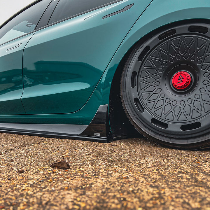 TRC Dark Ghost - Tesla Model 3 Full Bodykit