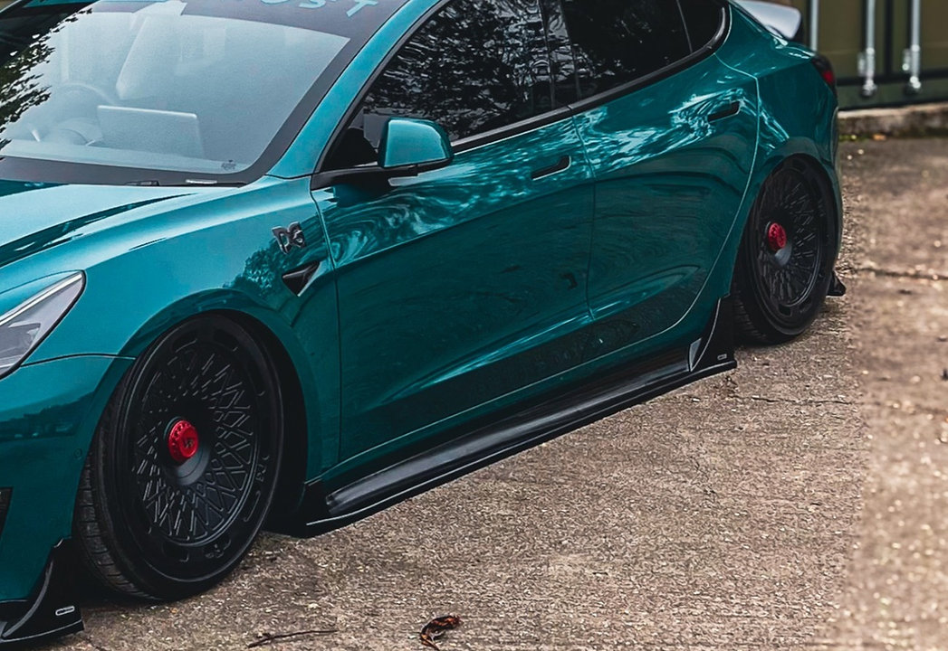 TRC Dark Ghost - Tesla Model 3 Full Bodykit