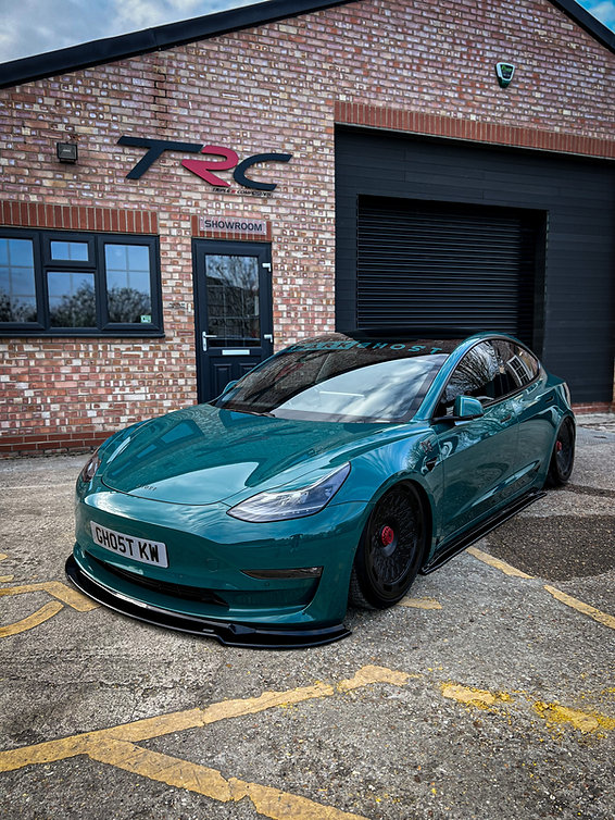 TRC Dark Ghost - Tesla Model 3 Full Bodykit