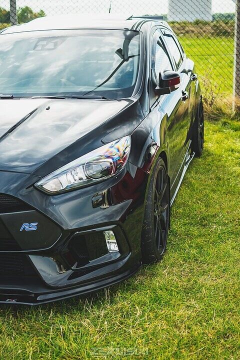TRC Front Splitter for Ford Focus MK3 RS V1