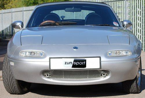 Zunsport Mazda MX-5 MK1 1994-1999 Front Stainless Steel Grille with Towing Eye