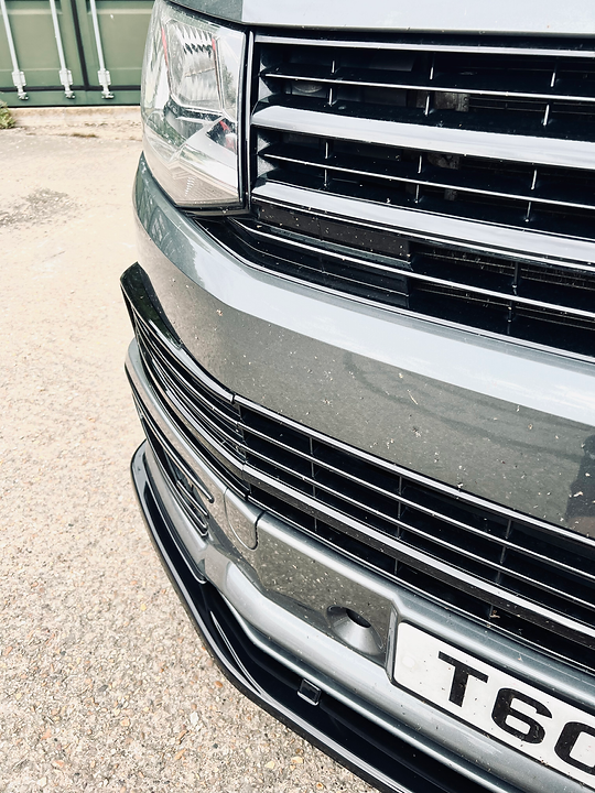 TRC Volkswagen Transporter T6 Front Splitter