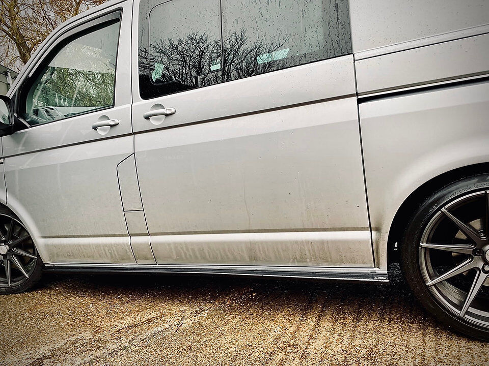 TRC Volkswagen Transporter T6 Skirt Splitters