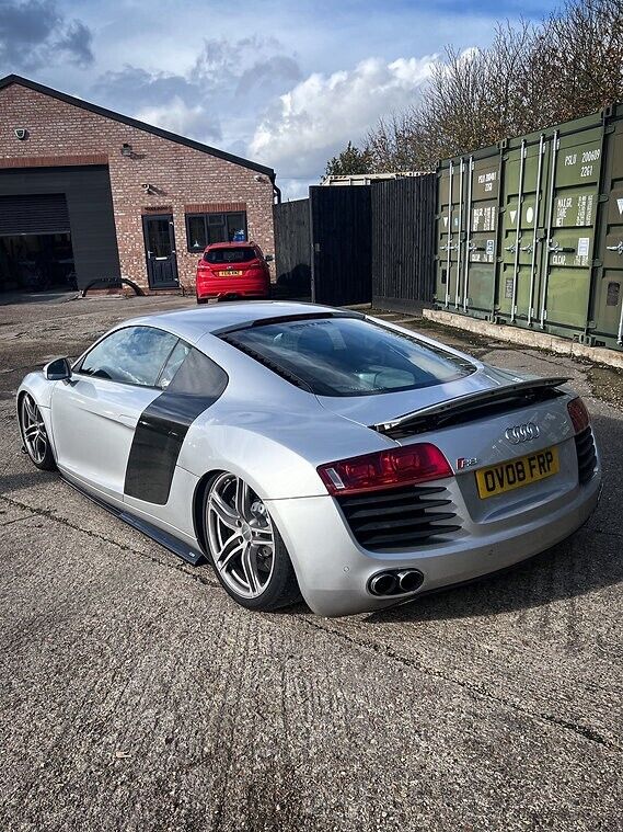 Dark Ghost - Audi R8 Gen 1 Side Skirt Splitters
