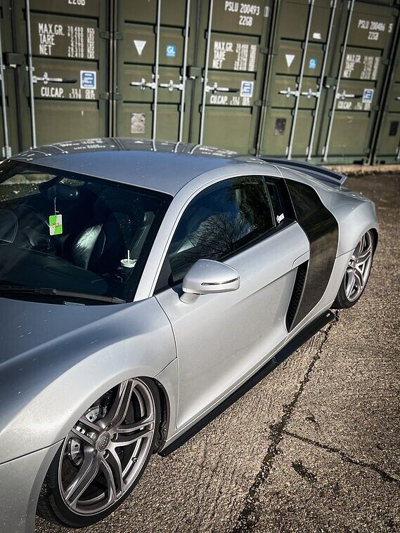 Dark Ghost - Audi R8 Gen 1 Side Skirt Splitters