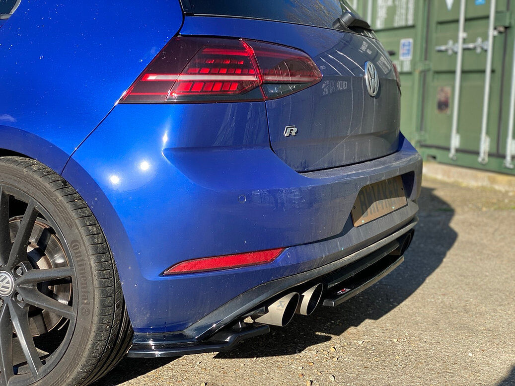 TRC Volkswagen Golf MK7.5 R Rear Centre Blade