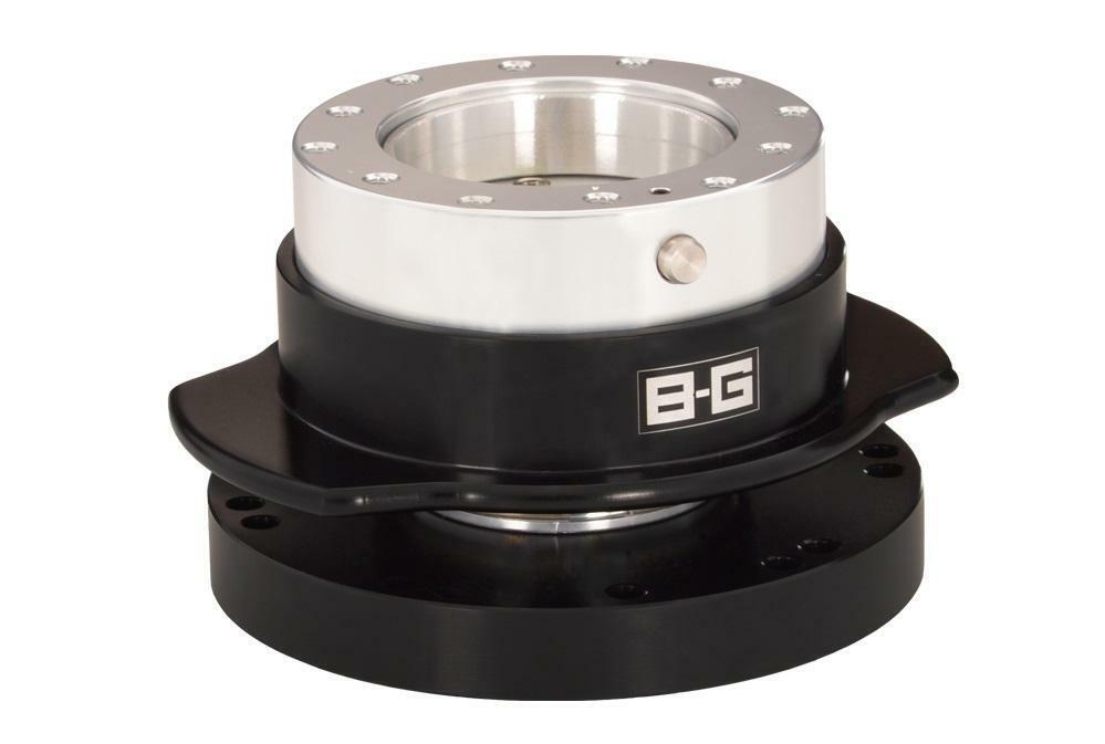 Brown & Geeson Quick Release Steering Wheel Adapter to fit Momo wheel to Classic
