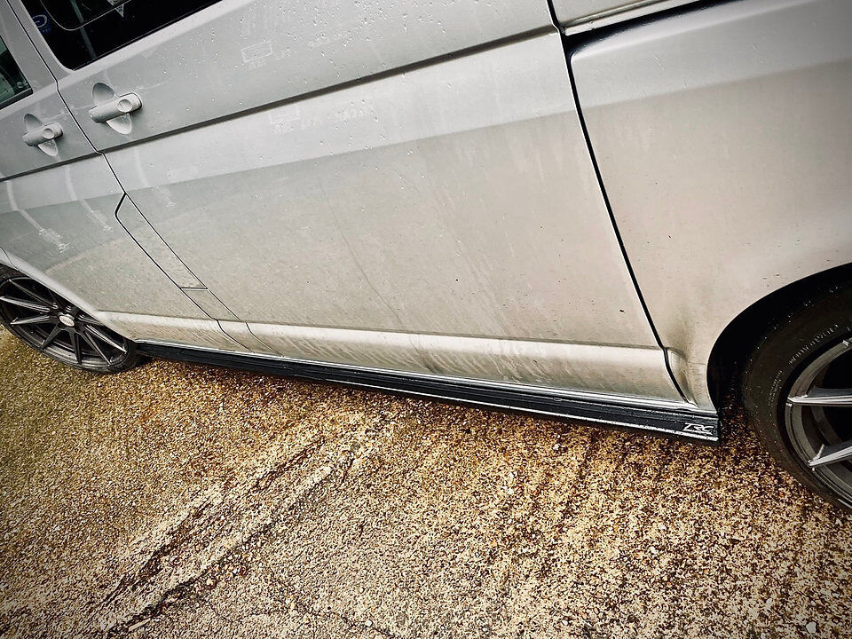 TRC Volkswagen Transporter T6 Skirt Splitters