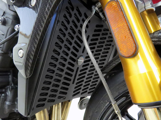 Cooler Grill Radiator Guard (PLASTIC) TRIUMPH ,SPEED TRIPLE RR, RS