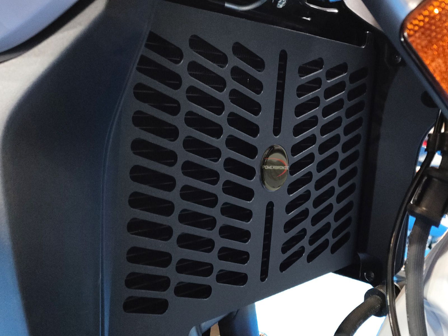 Cooler Grill Radiator Guard (PLASTIC) SUZUKI GSX-8S, 2023-2025, GSX-8R, 2024-2025