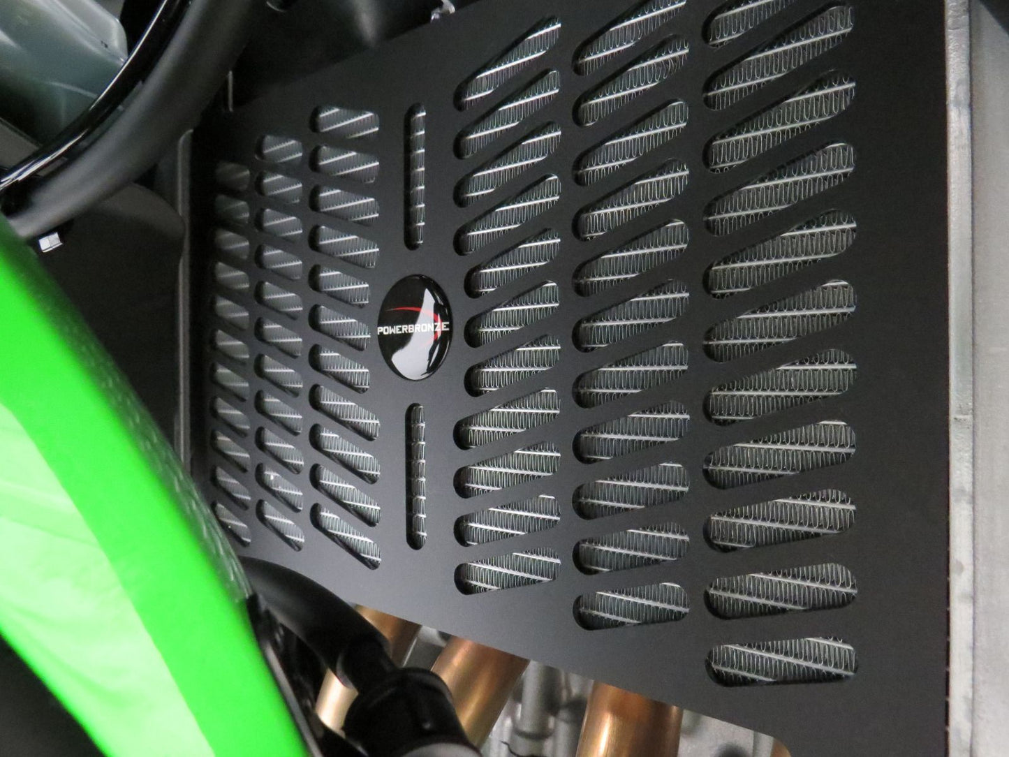 Cooler Grill Radiator Guard Oil Protector (PLASTIC) Kawasaki ZX-4RR ZX4R ZX-25R