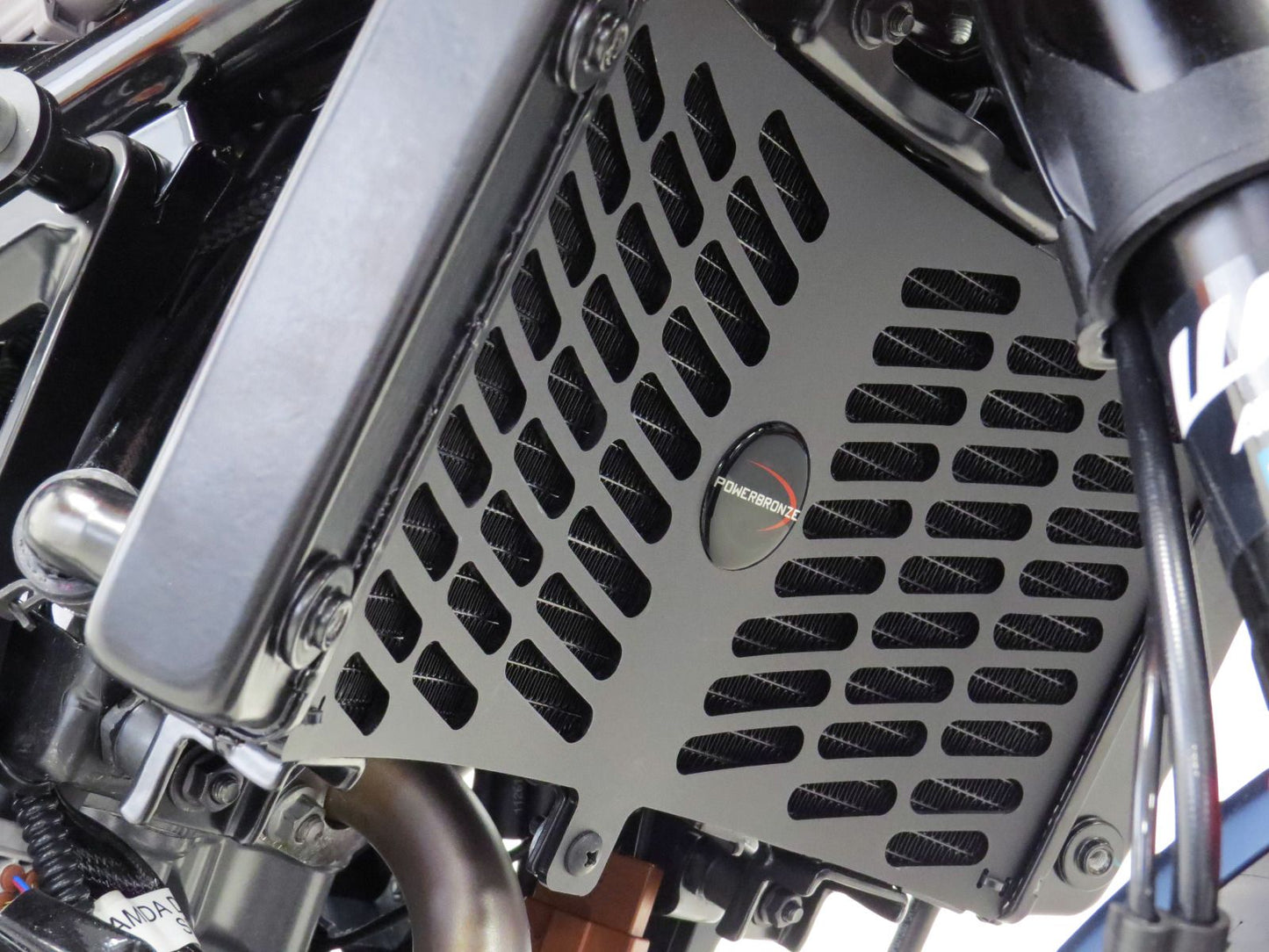 Cooler Grill Radiator Guard (PLASTIC) KTM ,125, 250, 390 DUKE RC125 RC250 RC390