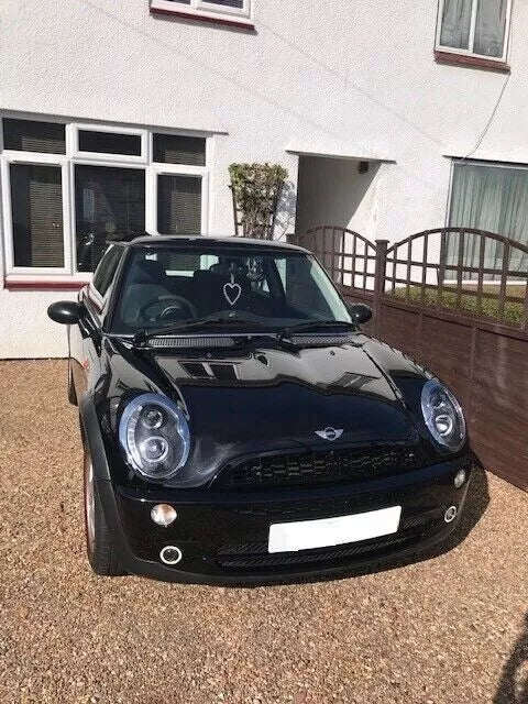 Mini 2001-2006 R50, R52 and R53 Black LED Projector DRL Daylight Running Lights